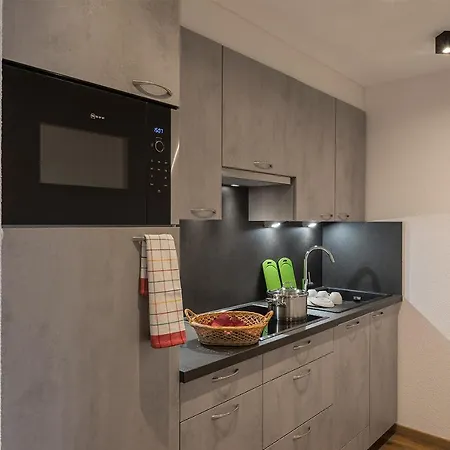 Alpenrose Burger Evelin